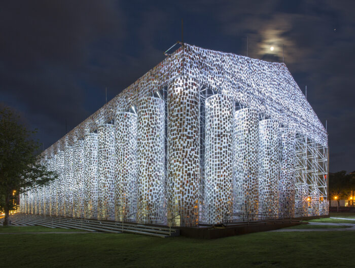The Parthenon of Books - Foto Roman Maerz