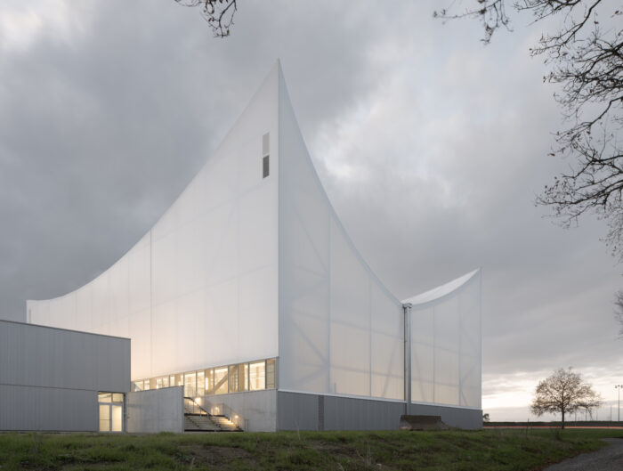 Salle de sport municipale de La Bouëxière, Onze04 Architectes. Cortesía de la Fundació Mies van der Rohe