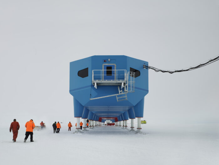 Halley VI-External view - Hugh Broughton Architects - Photo_©James Morris