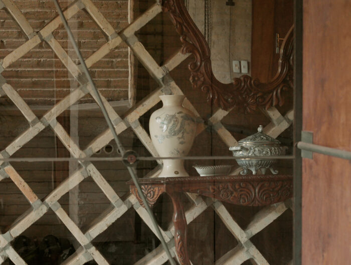 Proyecto Casa Abu, Asunción, Paraguay. Arquitectos Solano Benítez + Gabinete de Arquitectura. Film still por Tapio Snellman