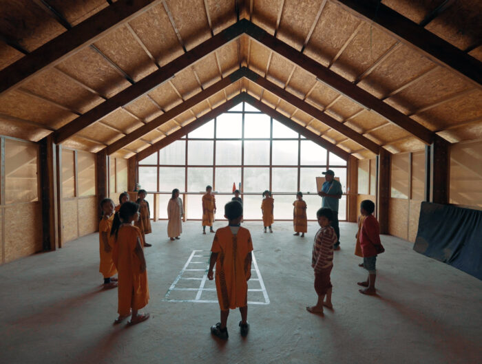 Proyecto Escuela Inicial y Primaria, Unión Alto Sanibeni, Pangea, Perú. Arquitectos Semillas, Film still por Tapio Snellman