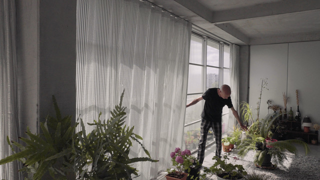 Proyecto Transformación de 530 Viviendas, Burdeos, Francia. Arquitectos Lacaton & Vassal + Fréderic Druot and Christophe Hutin. Film still por Tapio Snellman